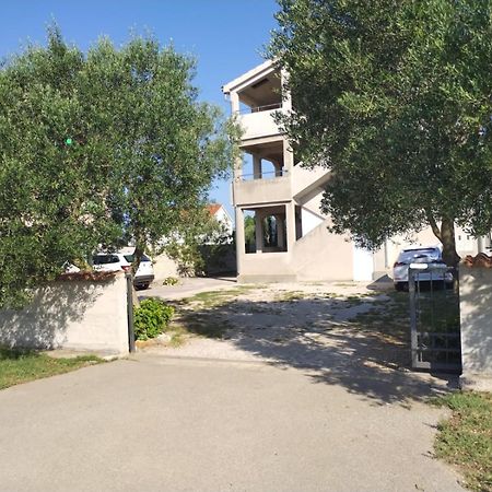 Apartman Kristina Sa Dvije Sobe Biograd Na Moru Exteriör bild